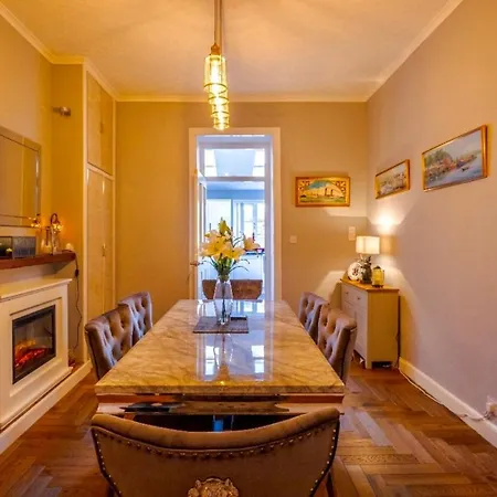 Villa Warm And Welcoming Perfect From