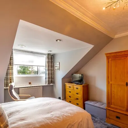 Villa Warm And Welcoming Perfect From