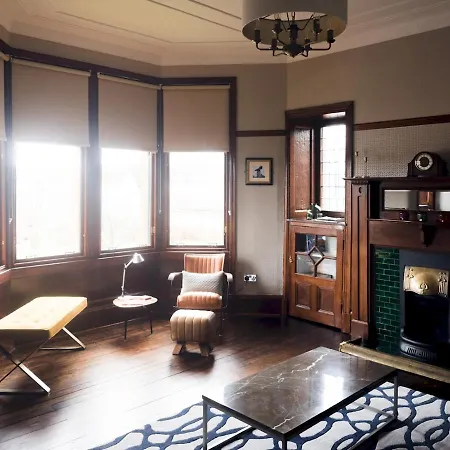 アパート Beautiful, Traditional 2 Bed Flat W Free Parking - Pass The Keys グラスゴー