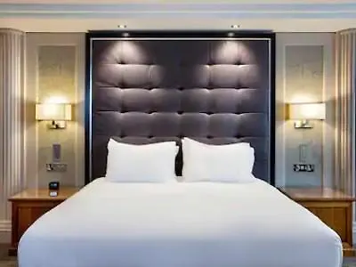 Ξενοδοχείο Doubletree By Hilton 4*
