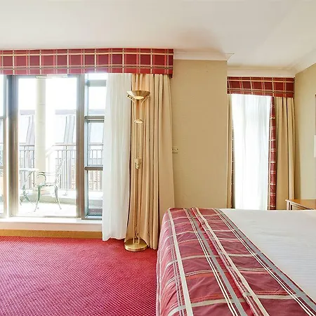 Carlton George Glasgow