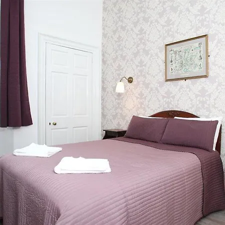 Отель Number 52 Charlotte Street
