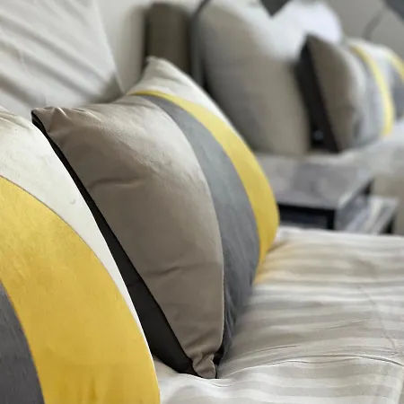 Holiday home Cardonald *