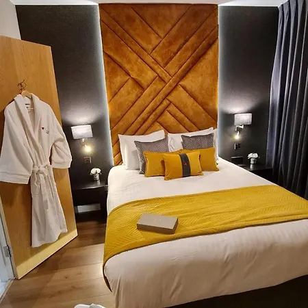 Aparthotel Metro