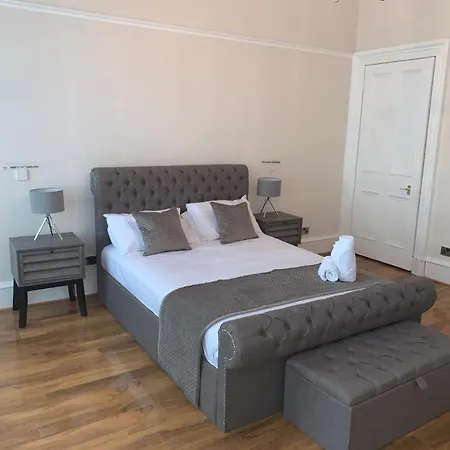 West End - Stunning, Spacious, 3 Bedroom, Main Door Flat With Private Parking *