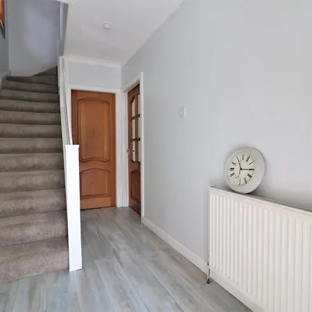 Signature - Dumbreck House Apartment Glasgow