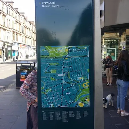 Newhall Apartament *