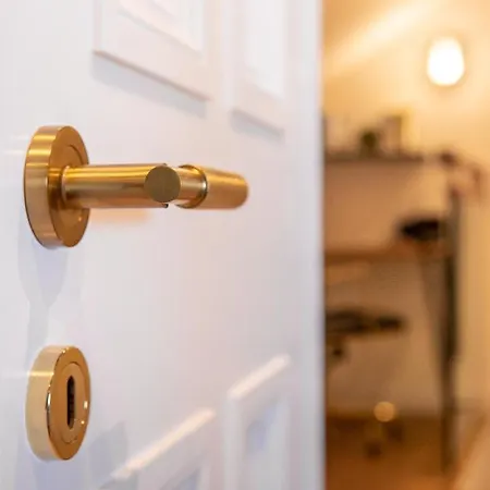 Loft On The Crescent - 5 Star Scottish Luxury - Prime West End Location Glasgow