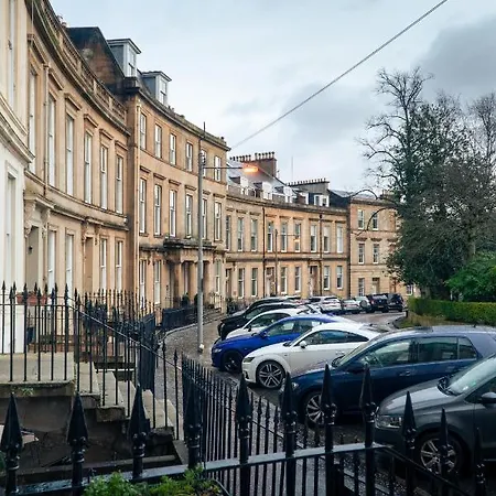 Loft On The Crescent - 5 Star Scottish Luxury - Prime West End Location Glasgow