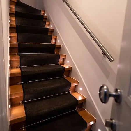 Loft On The Crescent - 5 Star Scottish Luxury - Prime West End Location Appartamento