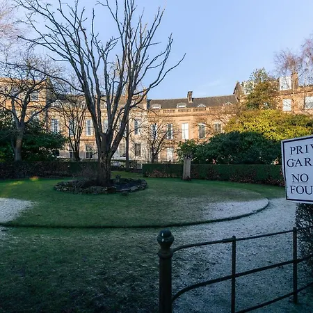 Loft On The Crescent - 5 Star Scottish Luxury - Prime West End Location Appartamento *