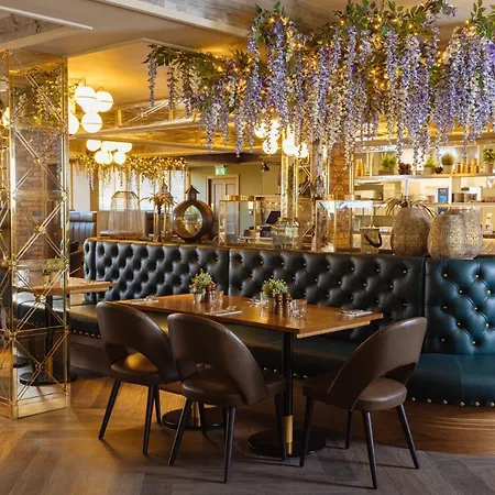 The Redhurst Glasgow Giffnock