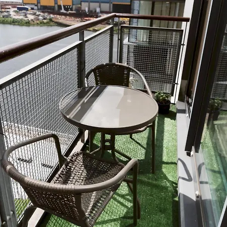 Pass The Keys Lovely 2 Bed Flat In Harbour, West End * Glasgow