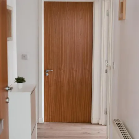 Pass The Keys Lovely 2 Bed Flat In Harbour, West End * Glasgow
