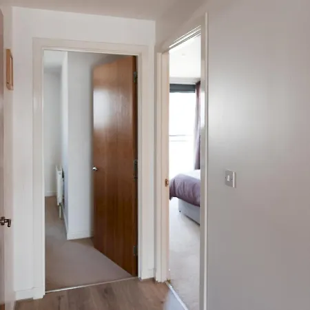 Appartamento Pass The Keys Lovely 2 Bed Flat In Harbour, West End