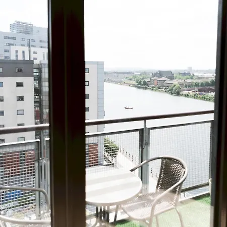 Appartamento Pass The Keys Lovely 2 Bed Flat In Harbour, West End