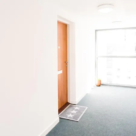 Pass The Keys Lovely 2 Bed Flat In Harbour, West End * Glasgow