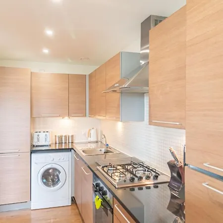 Secc Hydro Executive 7 Apartment *