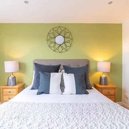 Secc Hydro Executive 7 Apartment *