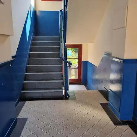 Carnarvon Street Centre