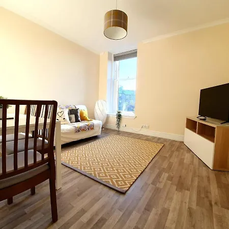 Gorgeous, Light & Airy In The Heart Of The West End, Close To Sec And Hydro Glasgow