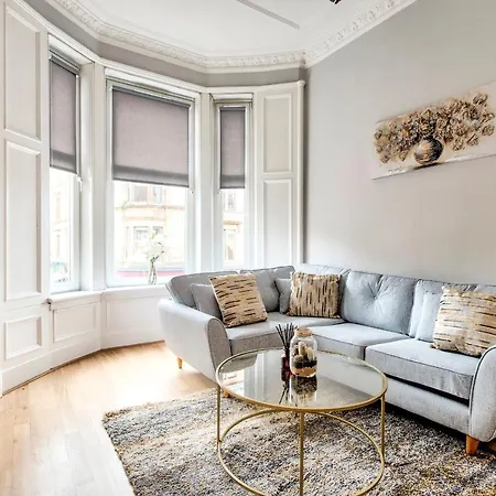 Pass The Keys Stylish 2 Bed In Heart Of West End Apartment *