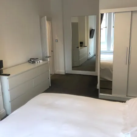 Stunning Modern Flat Glasgow