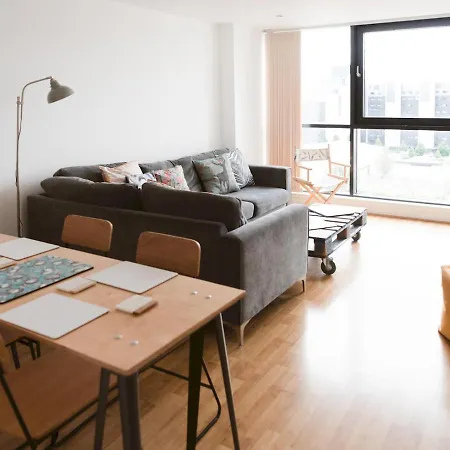 Apartment Pass The Keys Lovely 2 Bed With Parking Next To Secc Hydro *