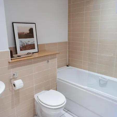 Pass The Keys Lovely 2 Bed With Parking Next To Secc Hydro * Glasgow
