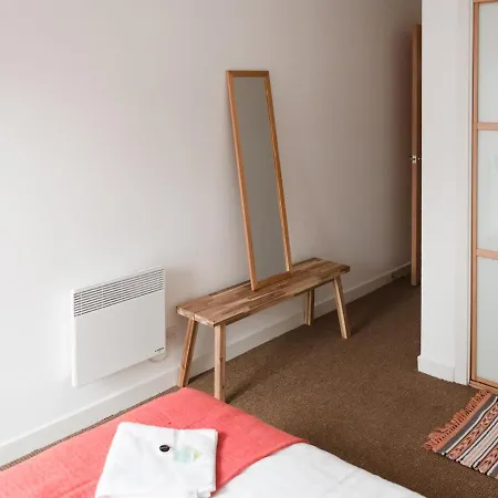 Pass The Keys Lovely 2 Bed With Parking Next To Secc Hydro *