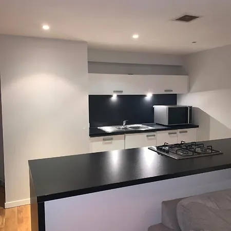 Merchant Luxury 2 Bedroom With Secure Parking Available On Request Apartment *