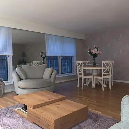 Apartment Merchant Luxury 2 Bedroom With Secure Parking Available On Request Glasgow