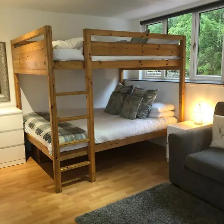 Attic גלאזגו