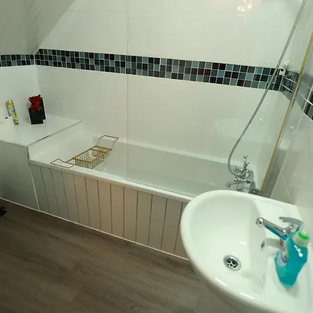 Strathbungo Apartment *