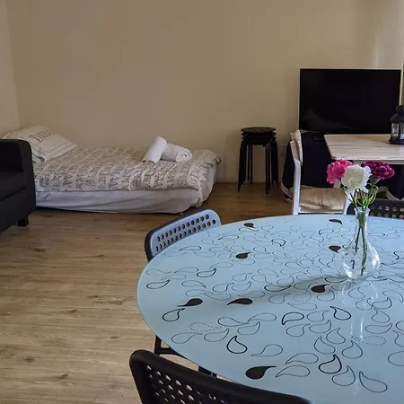 Charing Cross Apartment