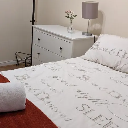 Charing Cross Apartment Glasgow