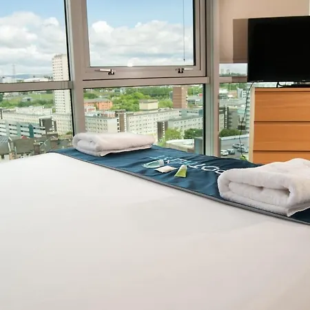 Views Centre Freeparking Glasgow