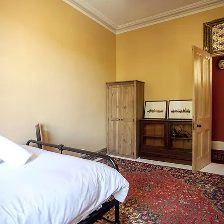 Unique Character 2bd, In Heart Of West End * Glasgow