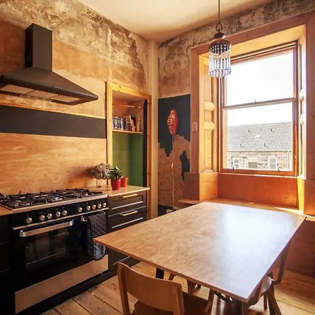 Unique Character 2bd, In Heart Of West End Appartement