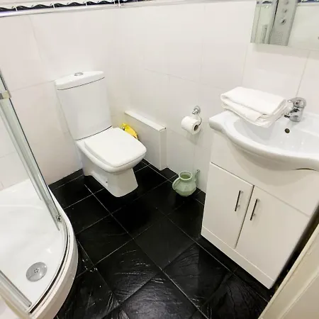 Holiday home Large South Family - Free Parking *