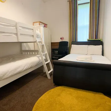 Holiday home Large South Family - Free Parking *