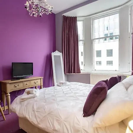 Renfield Apartment, Bright And Spacious Glasgow