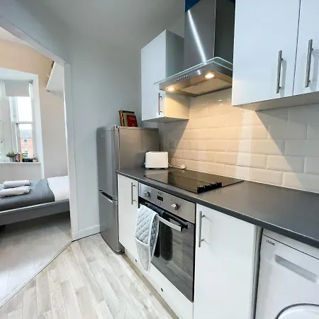 1 Bedroom Main Street