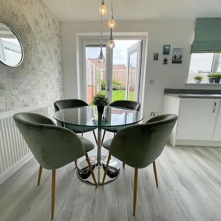 Newly Developed 3 Bedroom * Glasgow