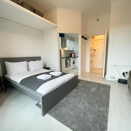 1 Bedroom Main Street *