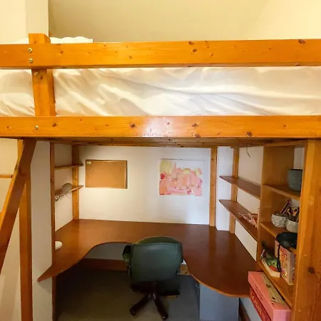 West End - Botanic Gardens Apartment *