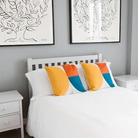 Apartment Pass The Keys Lovely New 1-bedroom Harbour River View