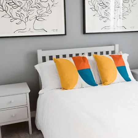 Apartment Pass The Keys Lovely New 1-bedroom Harbour River View *