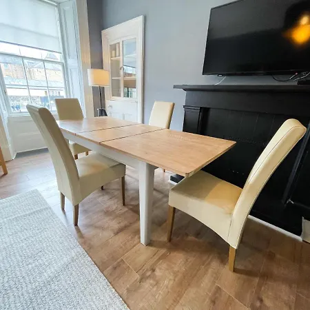 Apartment Spacious 3 Bedroom Victorian Flat Centre Glasgow