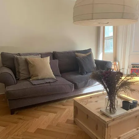 Apartment Stylish West End Apartment - Commonwealth Games